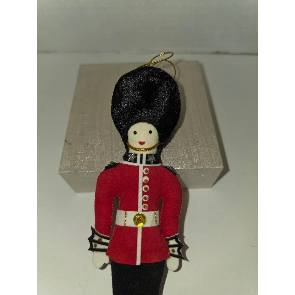 St. Nicolas Handmade Guardsman Christmas Decoration red felt‎ uniform